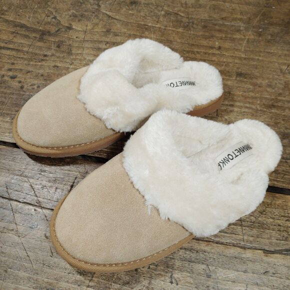 Minnetonka Moccasin 10M Slippers Shoes Suede Tan Slide Faux Fur 40811 - Picture 1 of 8